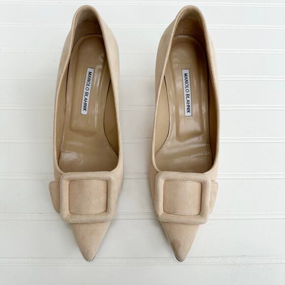 Manolo Blahnik Maysale Suede Tan Buckle Kitten Heel Pumps Nude Pointed Toe 40 - Picture 10 of 10